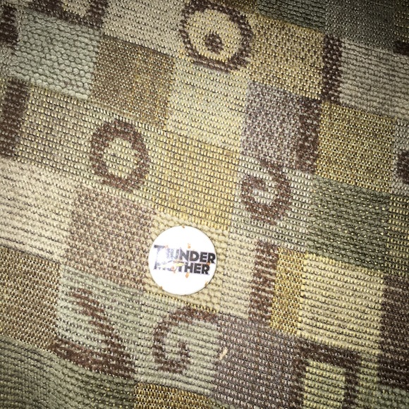 Thunder mother pin